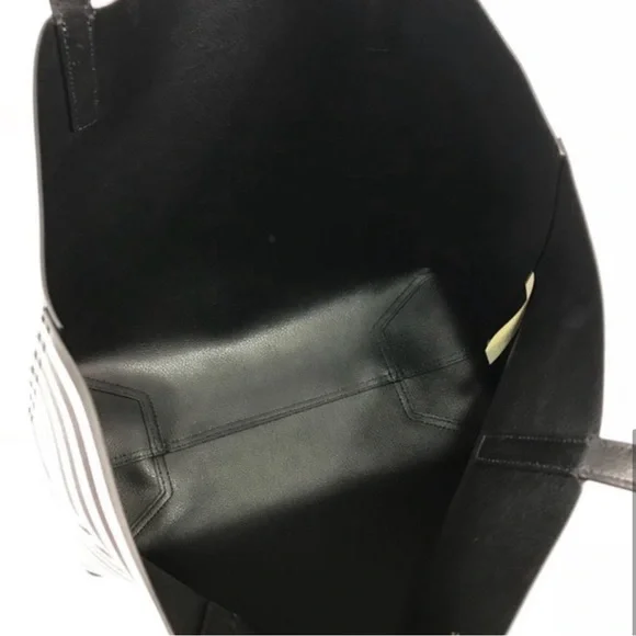 Kate Spade Black and White Stripes Reversible Tote Bag with Wallet Brand New - Picture 8 of 9